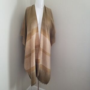 Stylish Tan and Brown Shawl